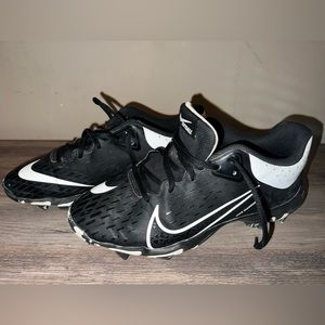 Nike girls softball cleats